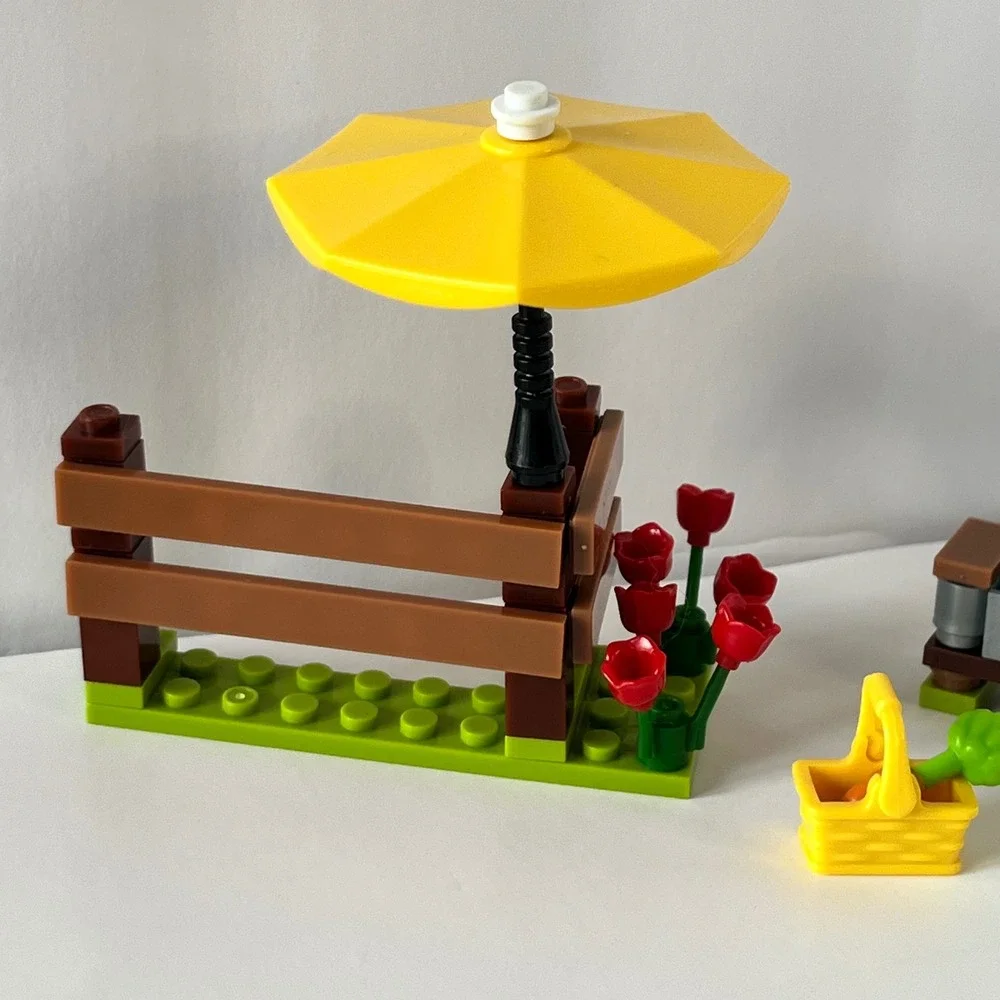 Mega Construx‎ American Girl Saige's Picnic Set DYN77 Horse Figure Accessories